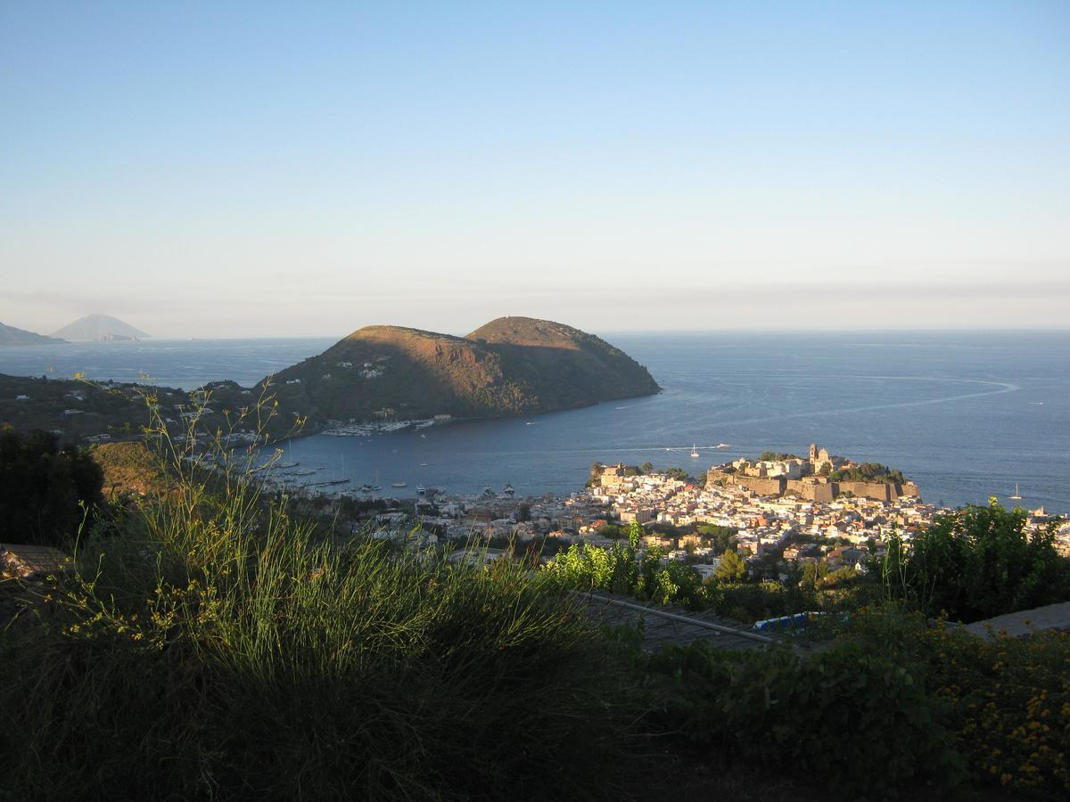 Casa Marta Apartment Lipari  Bagian luar foto